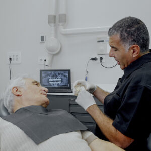 Cirugía de implante dental paso a paso: qué esperar antes, durante y después